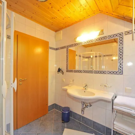 Апартаменты Haus Lindenkreuz Бад Кляйнкирххайм